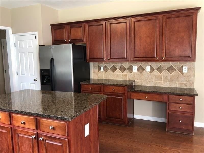 203 Revillion Way - Photo 7 of 27