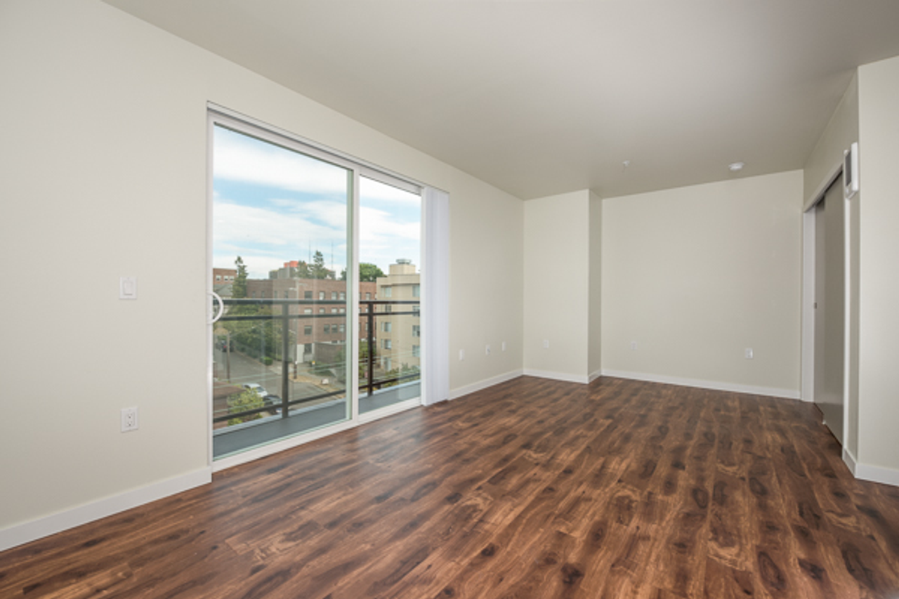 S403 Stream 403 Apartments - Photo 7 of 28