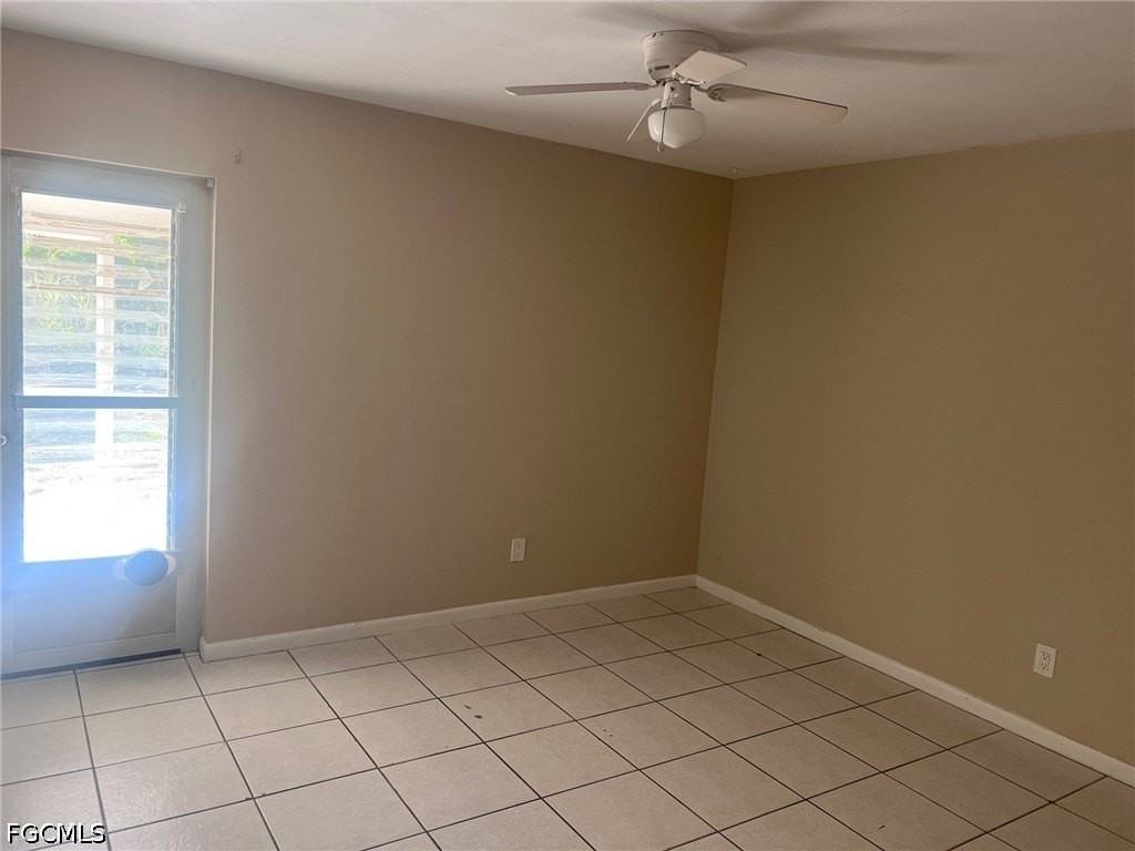 1315 Se 24th Ave - Photo 6 of 11