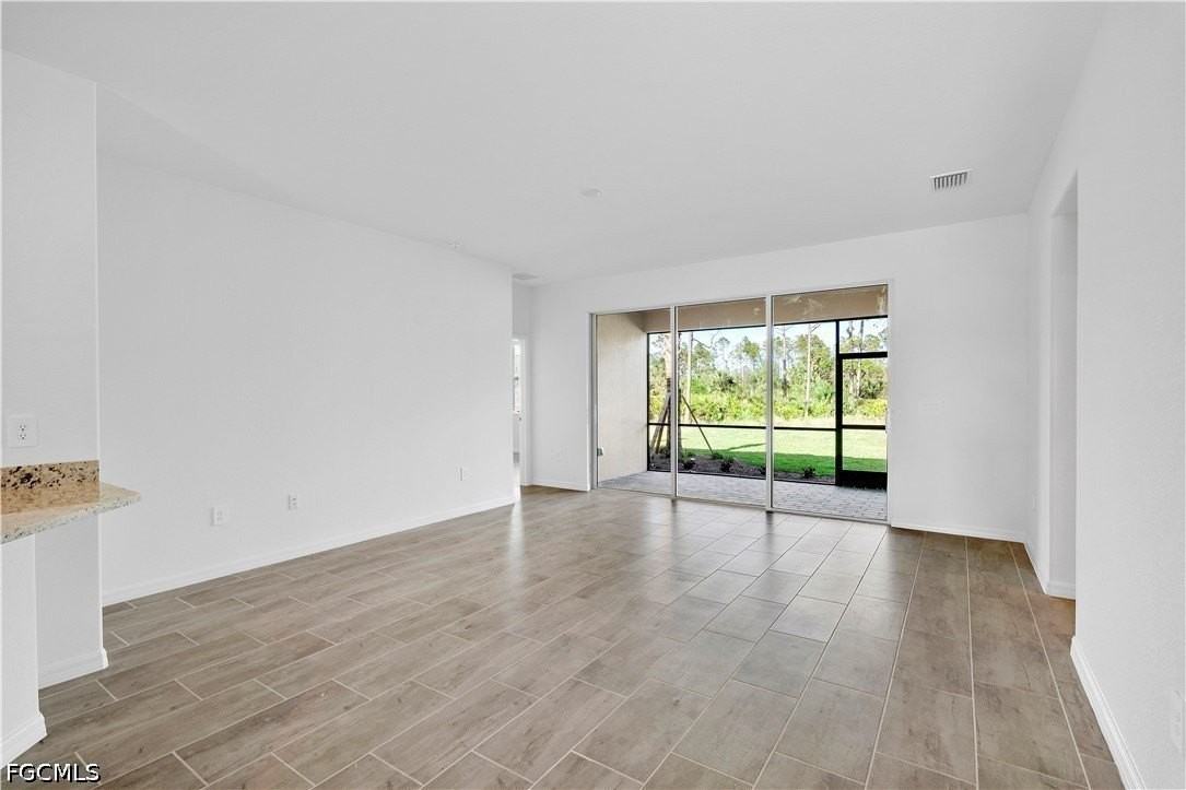 17458 Palmetto Pass Ln - Photo 6 of 34