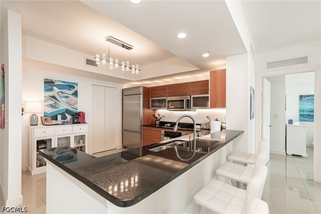 3000 Oasis Grand Blvd #801 - Photo 7 of 45