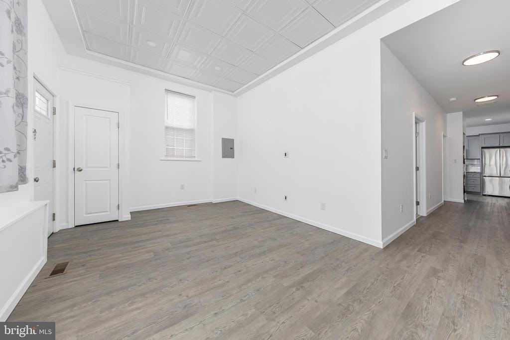 504 W Broad St #502A - Photo 5 of 14