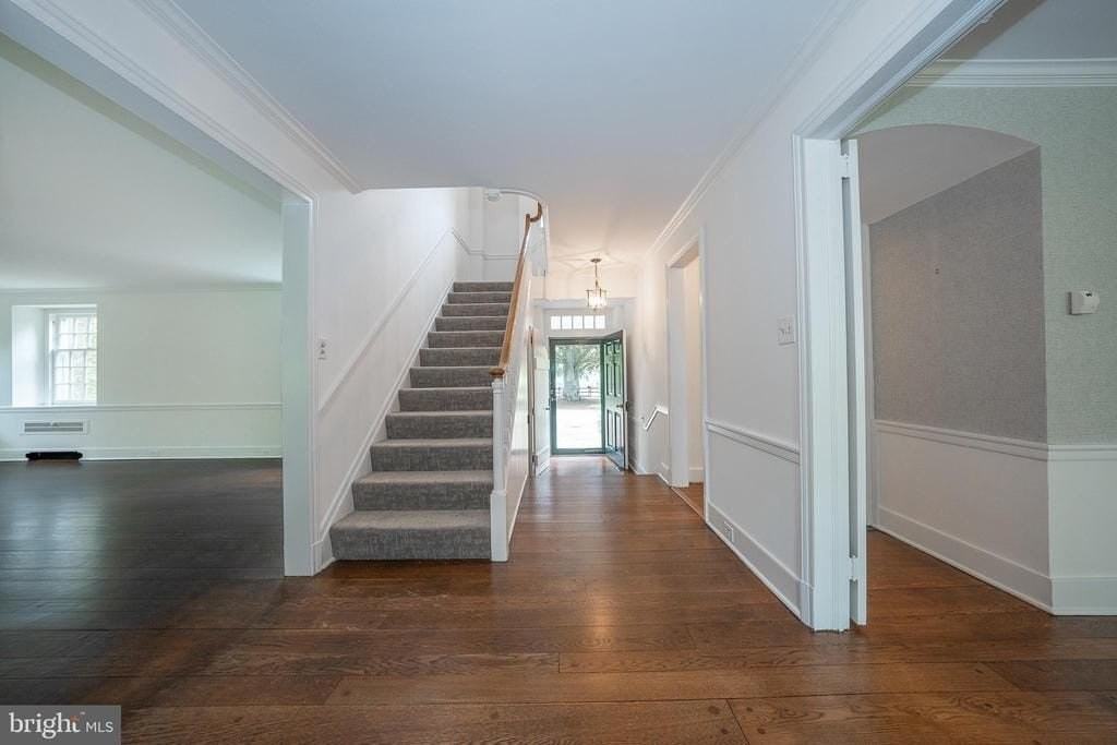55 Wistar Rd - Photo 2 of 50