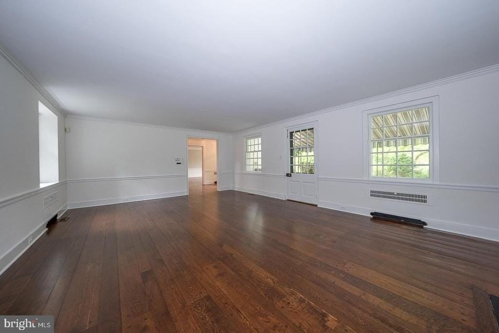 55 Wistar Rd - Photo 6 of 50