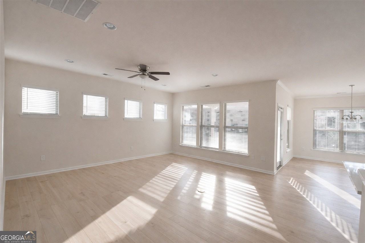 217 Florence Rd - Photo 3 of 28