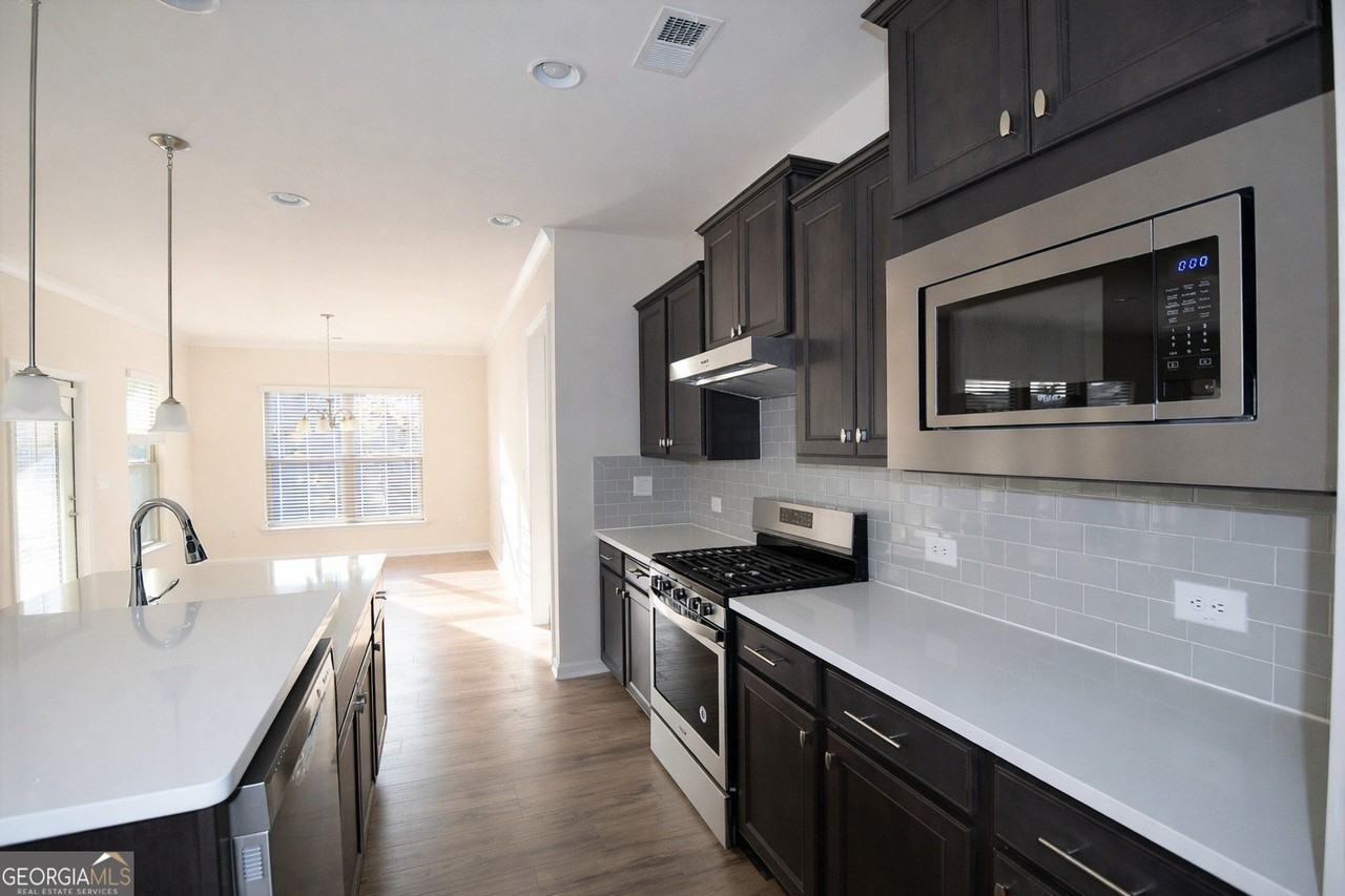 217 Florence Rd - Photo 6 of 28