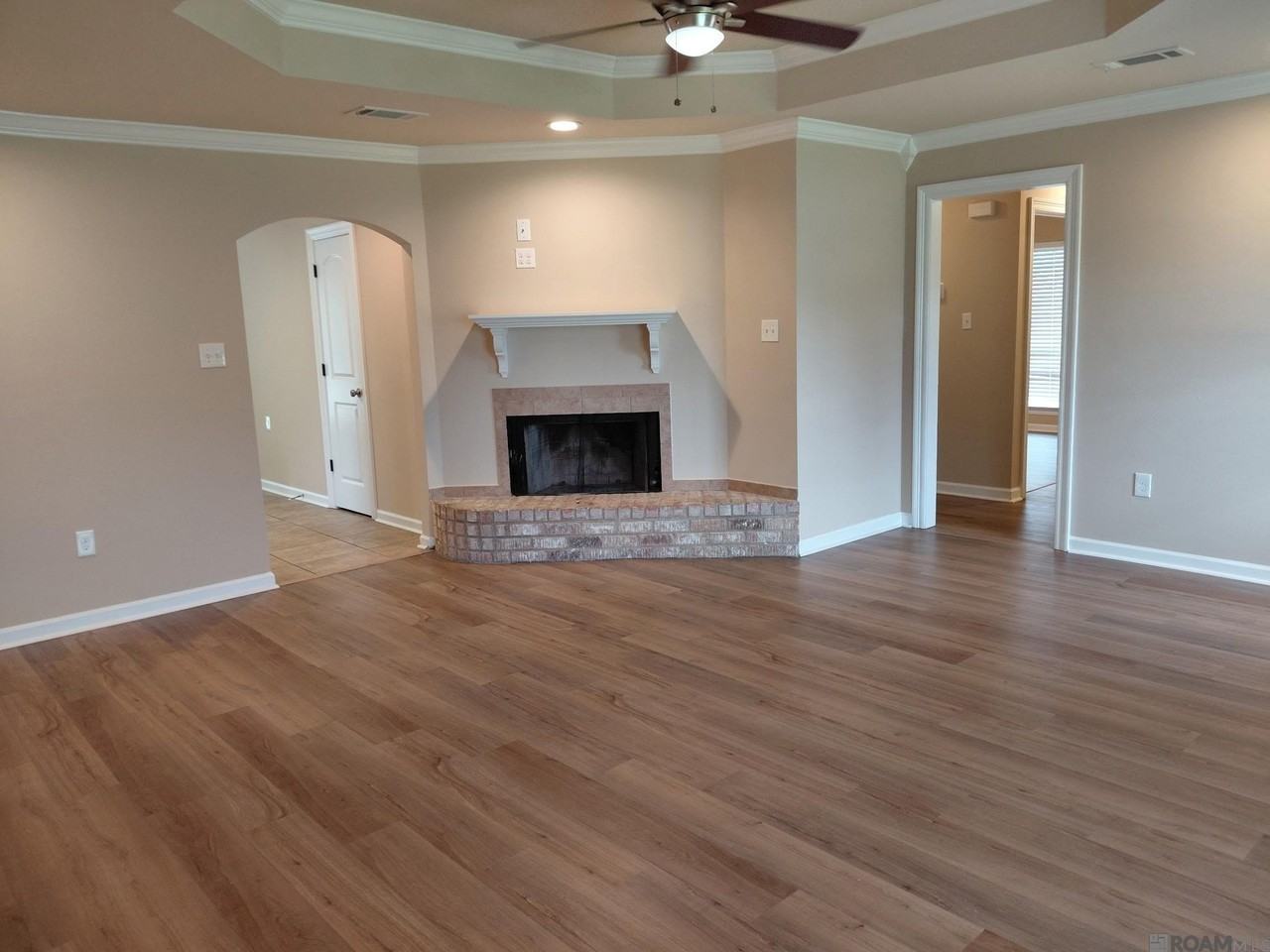 13176 Brian Park Dr - Photo 2 of 15