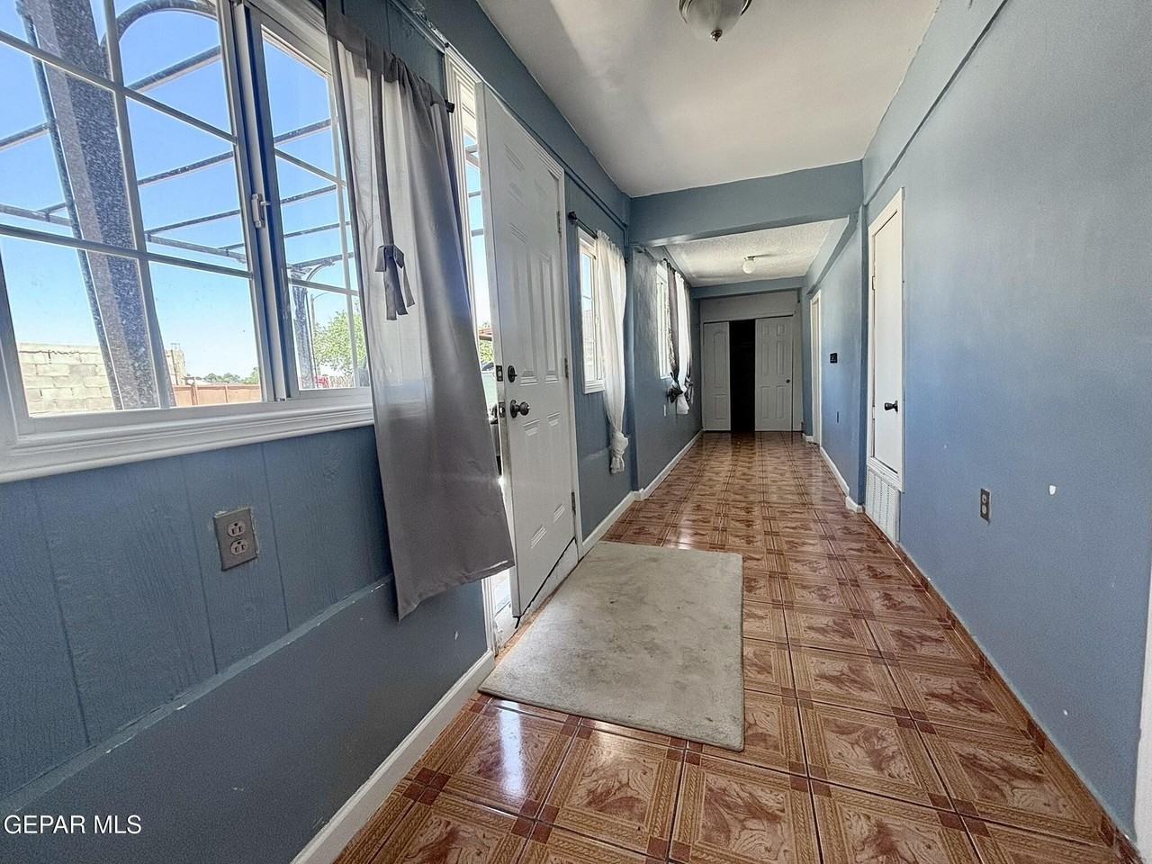 14565 Hendrik Dr #B - Photo 3 of 16