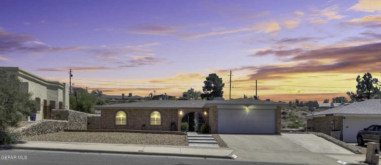 7112 Ramada Dr