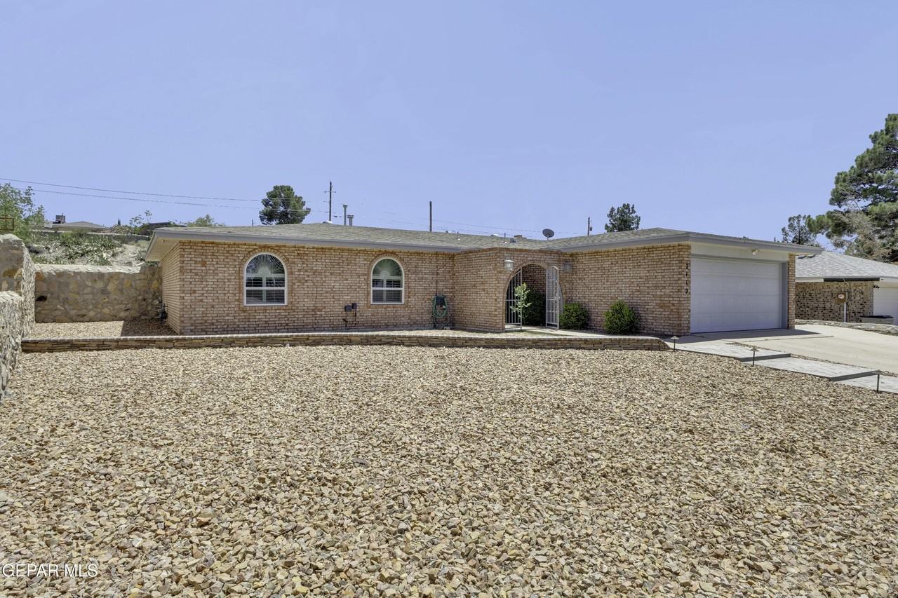 7112 Ramada Dr - Photo 3 of 29