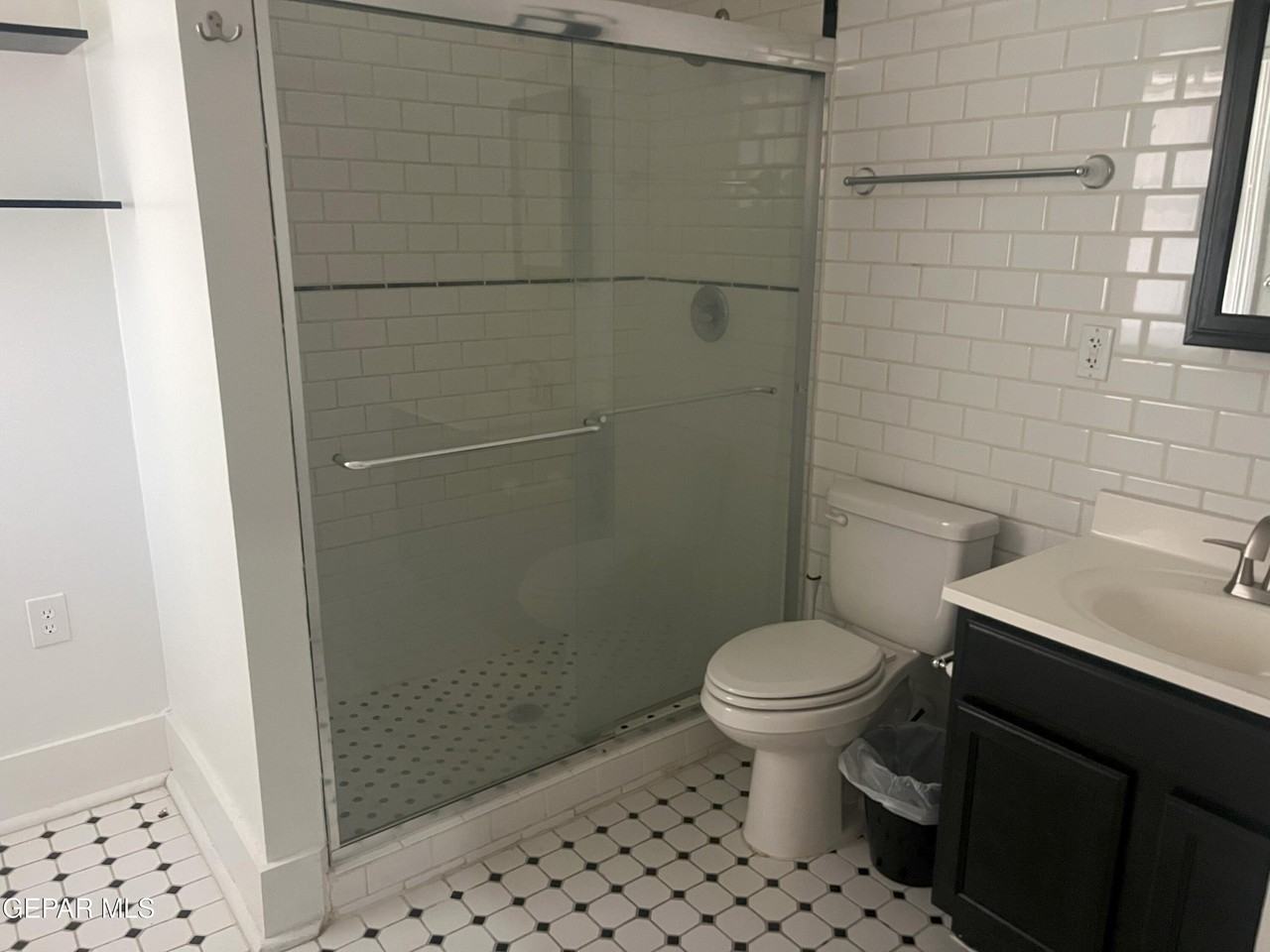 110 W Nevada Ave - Photo 6 of 8