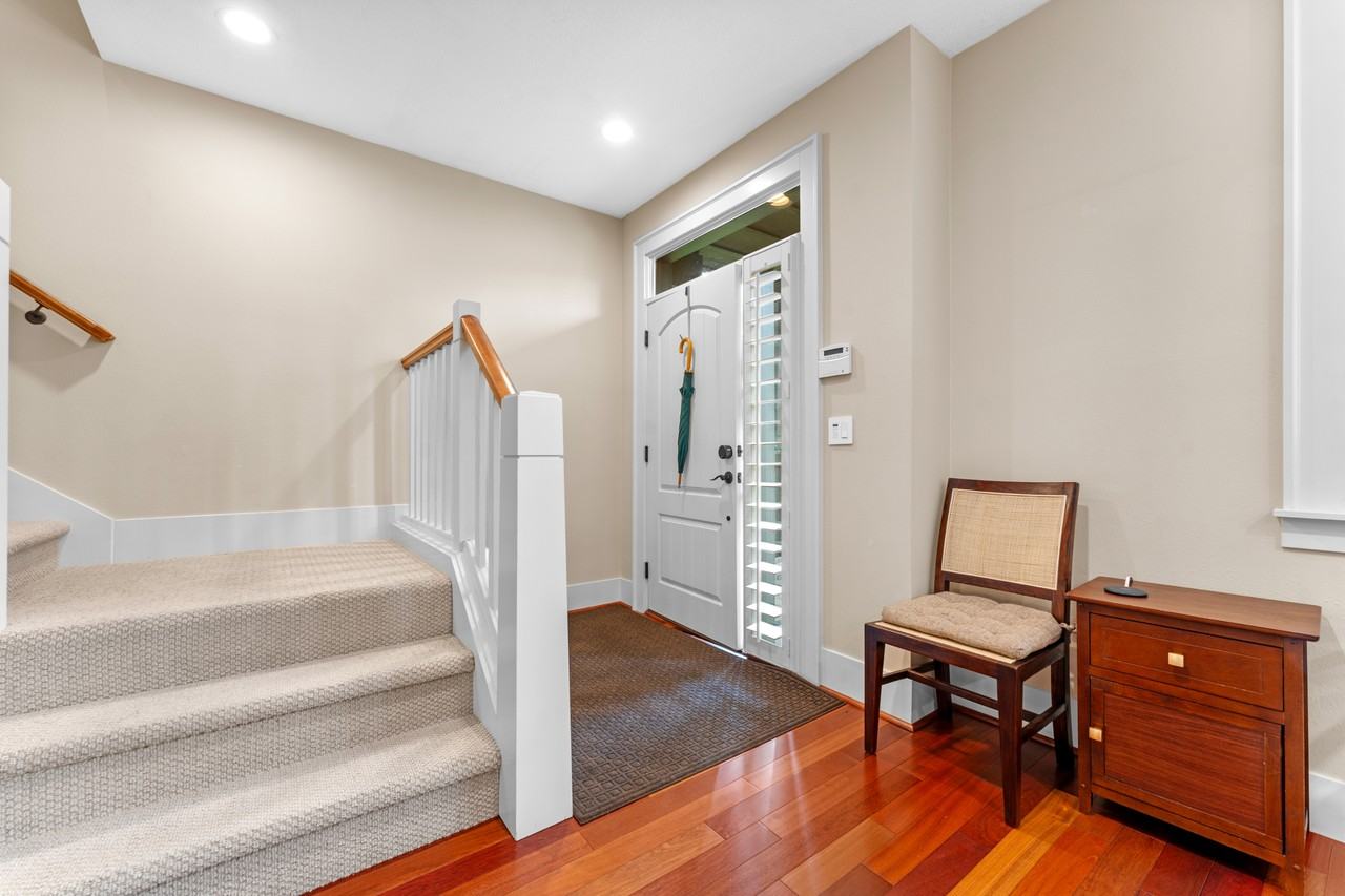 10599 Sw Windwood Way #1 - Photo 4 of 18