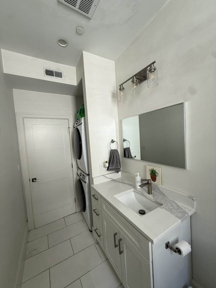 3231 Washington Street #3 - Photo 7 of 20