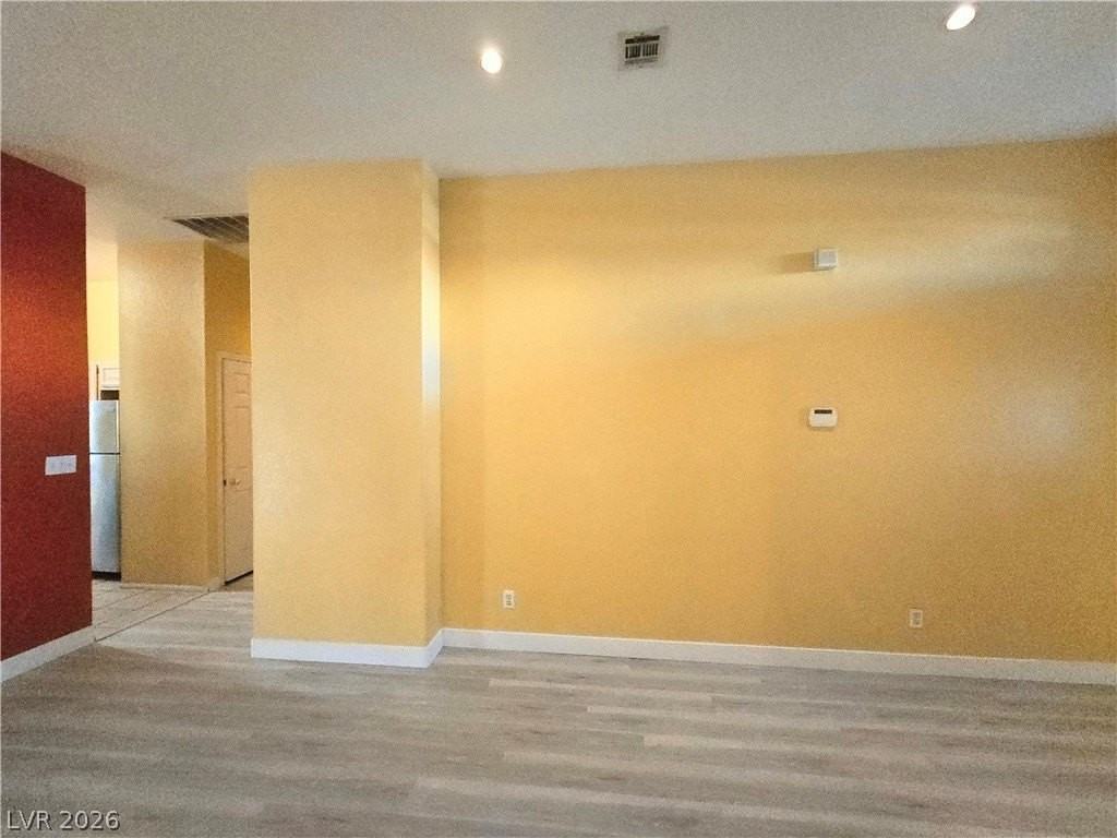 437 Mayan Dr - Photo 5 of 42