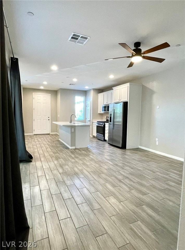 702 Cottonwood Hill Pl - Photo 4 of 38
