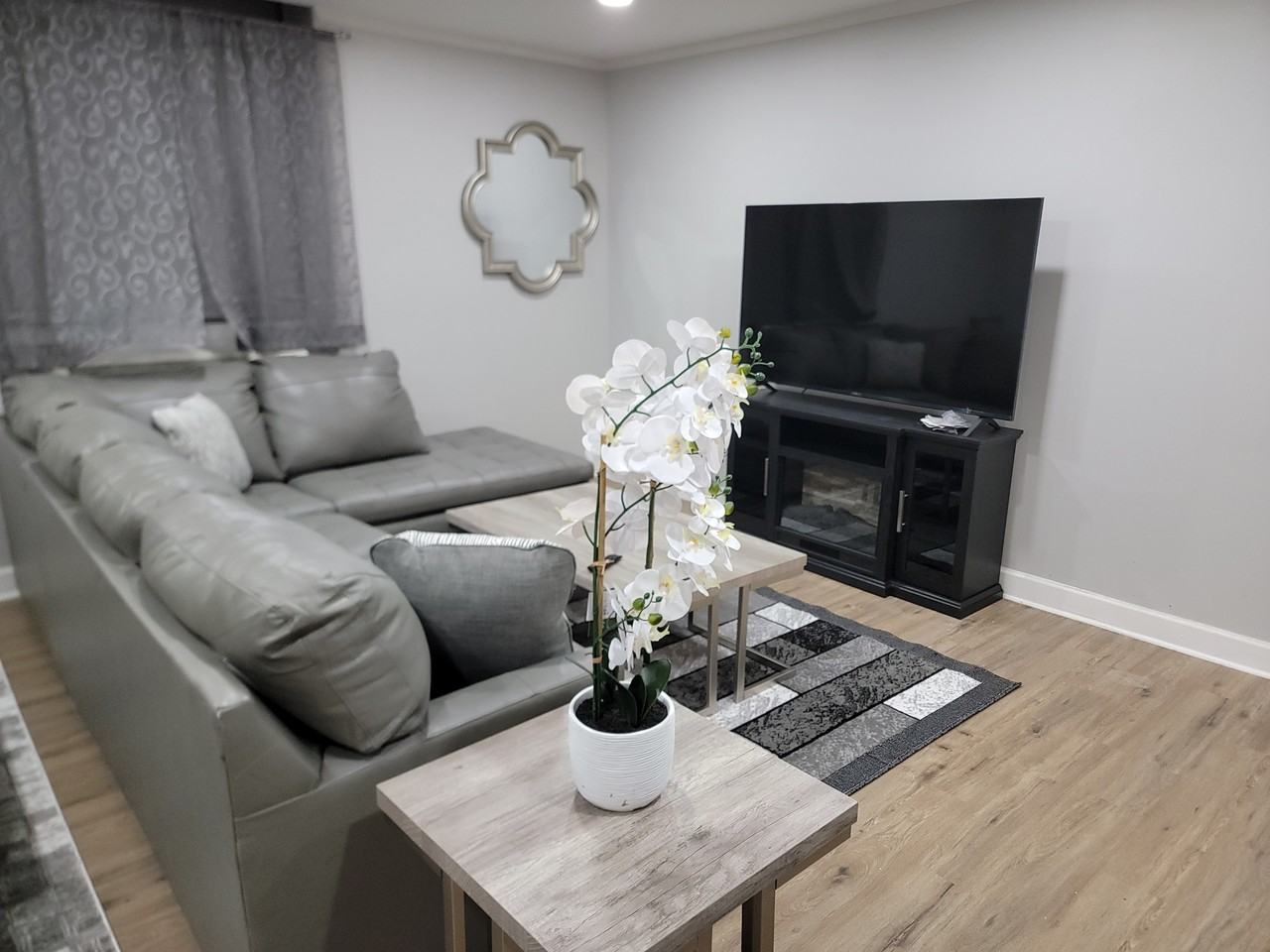 4724 S Vincennes Ave109 #109 - Photo 5 of 30