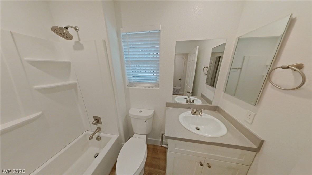 1821 Santa Paula Dr #103 - Photo 4 of 10