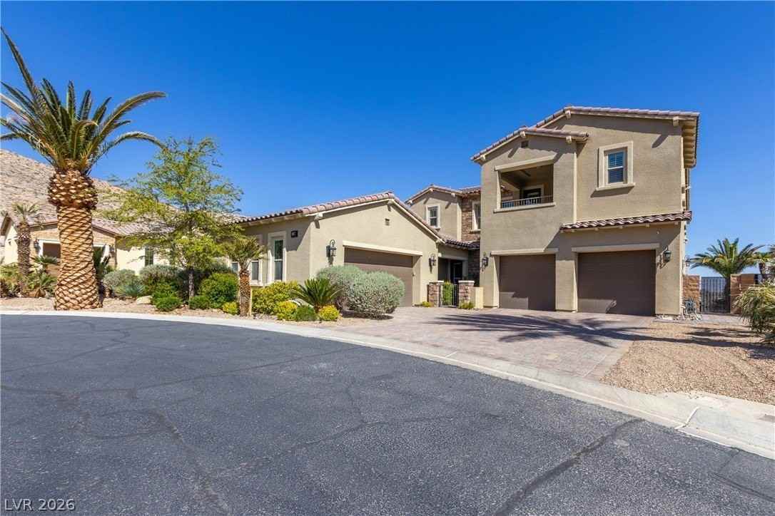 11338 Villa Bellagio Dr - Photo 4 of 45