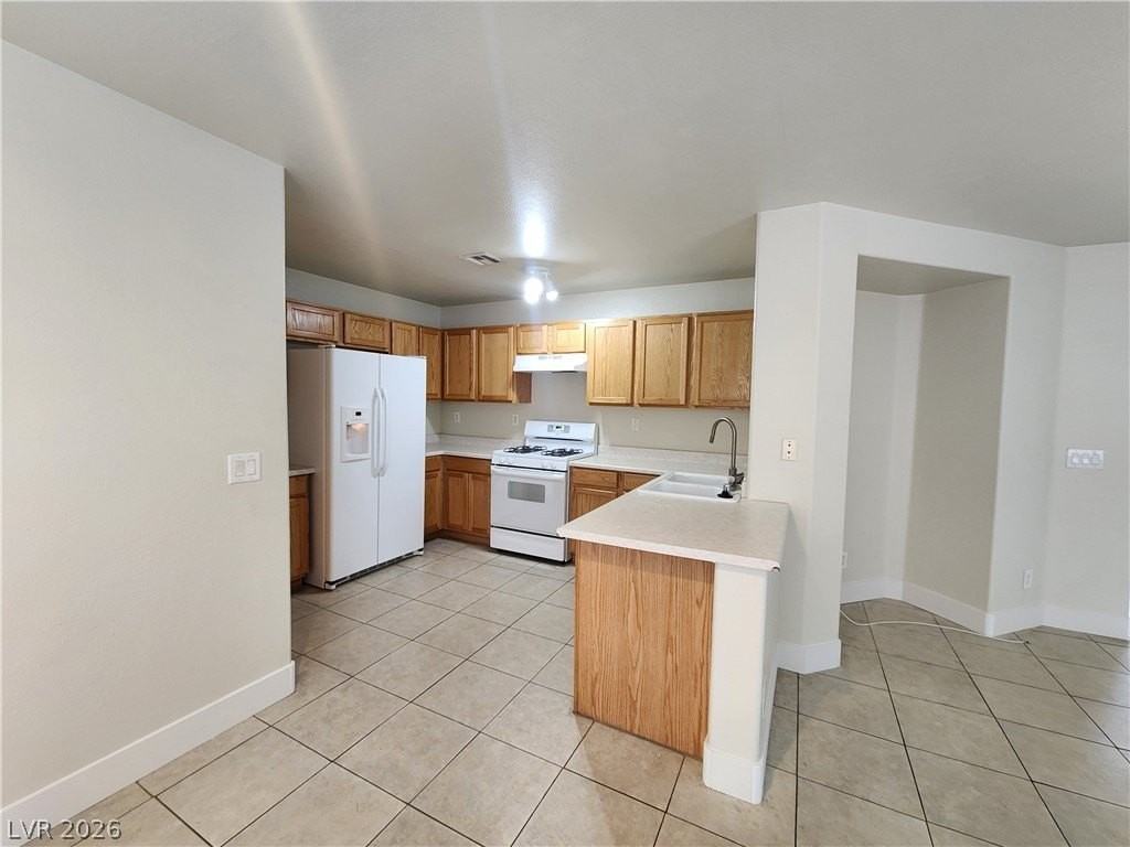 9215 Onesto Ave - Photo 3 of 50
