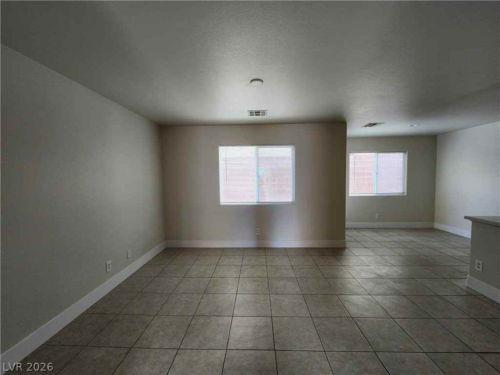 9215 Onesto Ave - Photo 7 of 50