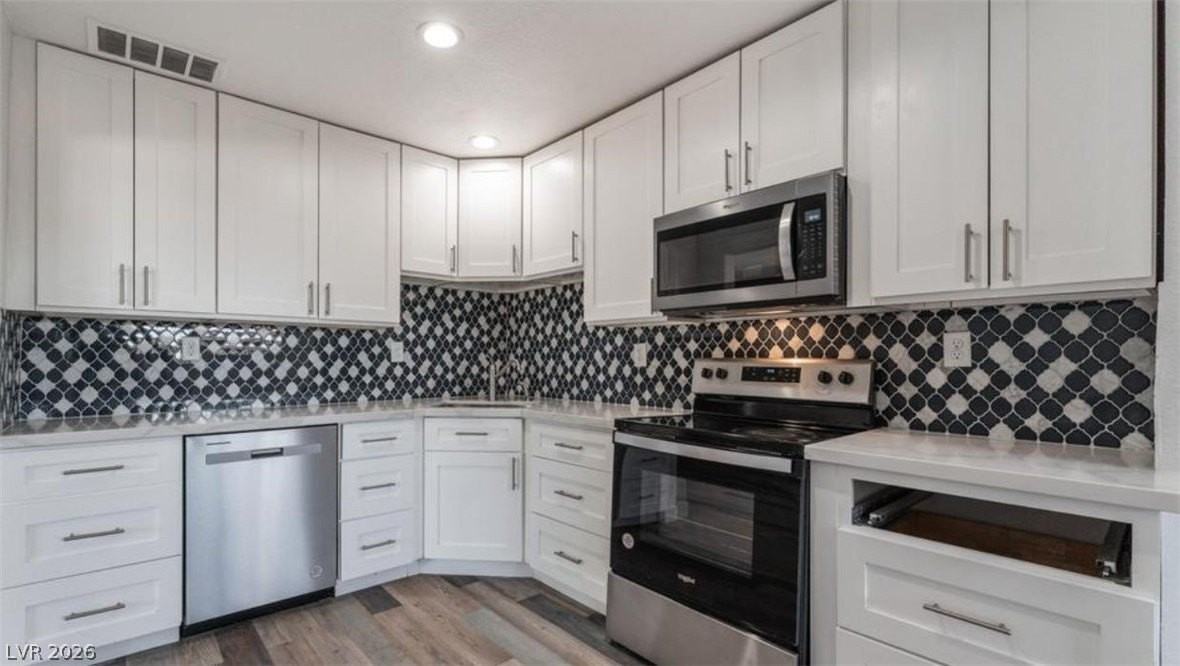 1921 Franklin Ave - Photo 2 of 27