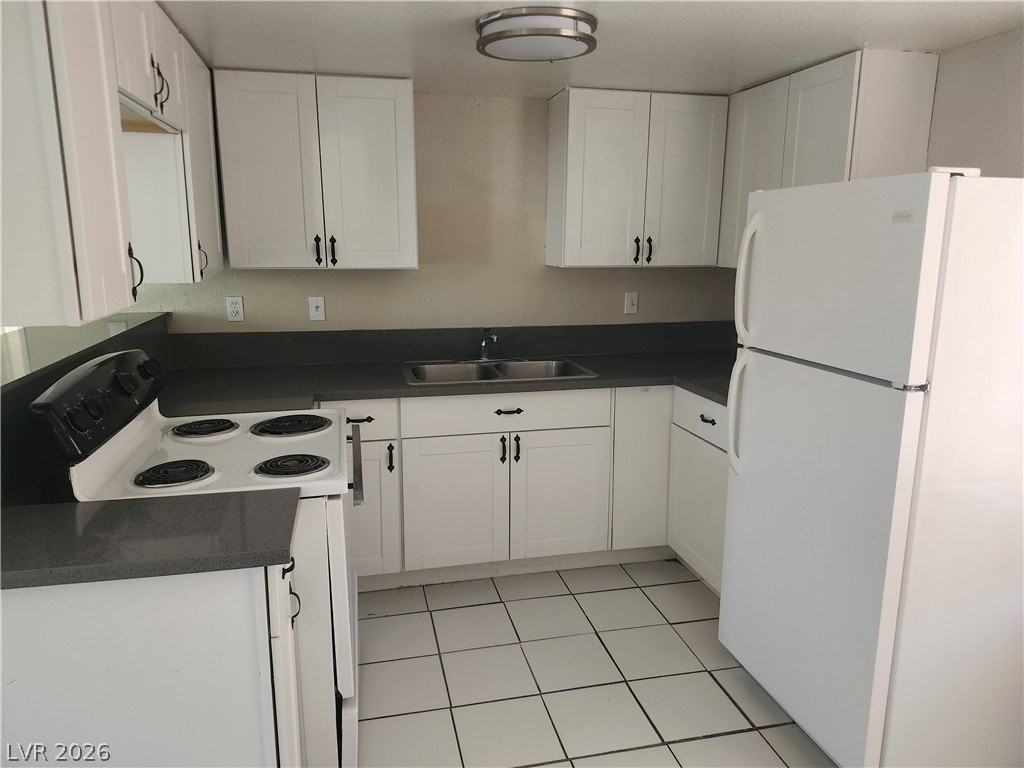 4737 Thunderbolt Ave #1 - Photo 3 of 11