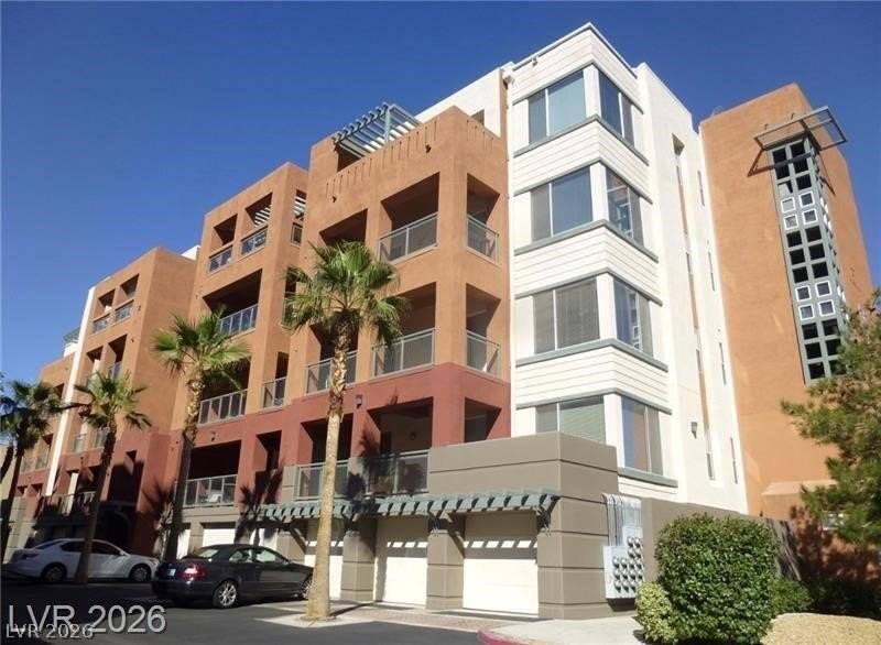83 E Agate Ave #307
