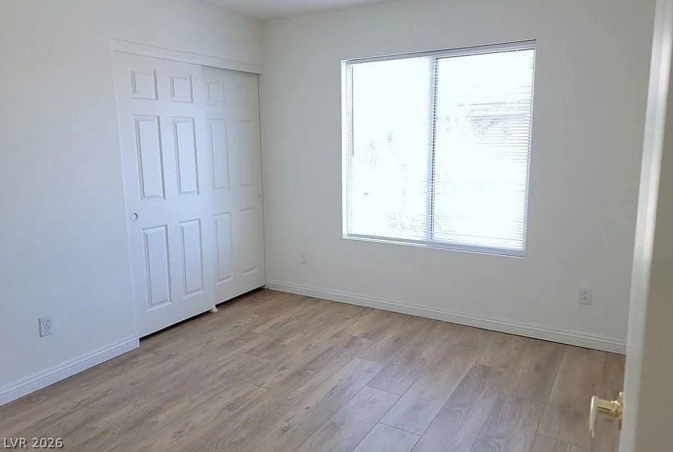1022 Lone Pine River Ave - Photo 5 of 17