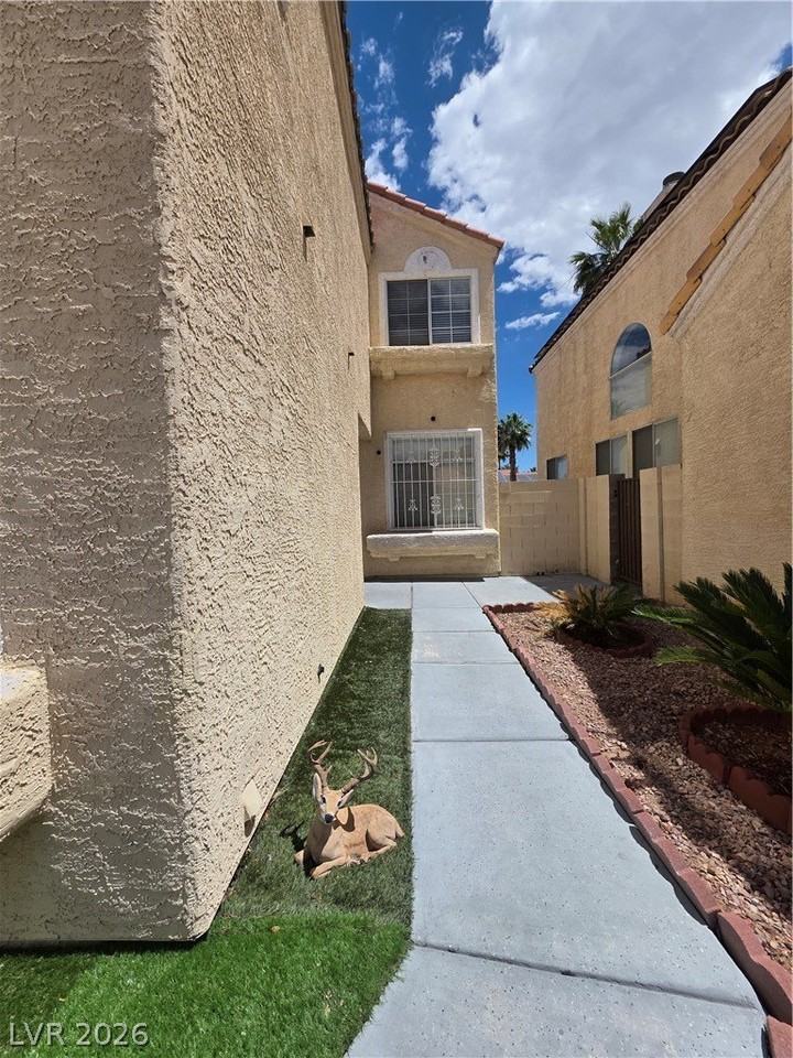 2524 Silver Shadow Dr - Photo 5 of 50