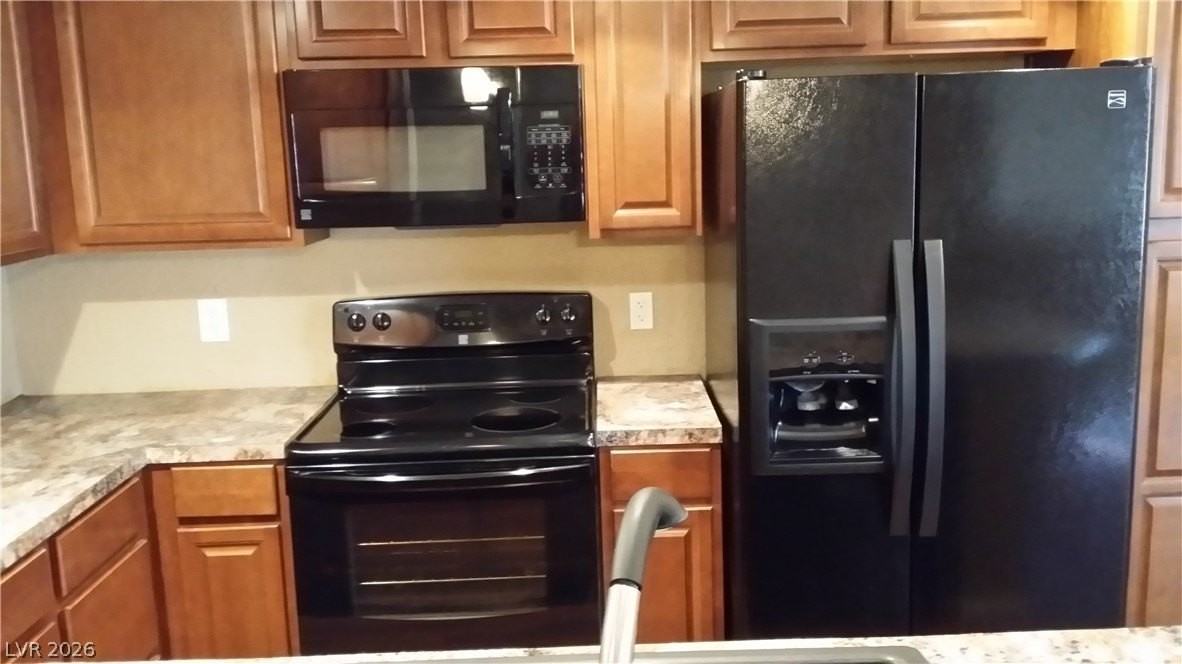 260 Shadybrook Ln #C - Photo 6 of 17