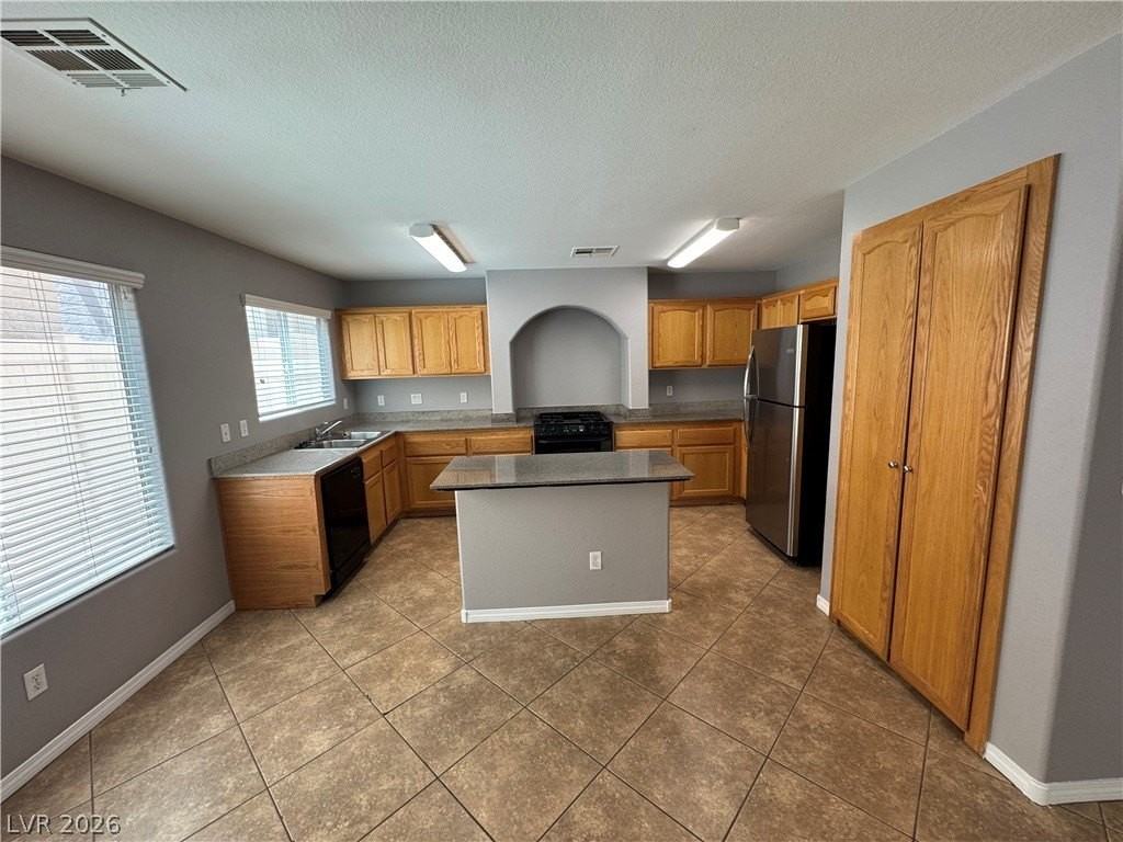 7267 Phlox Rd - Photo 4 of 27