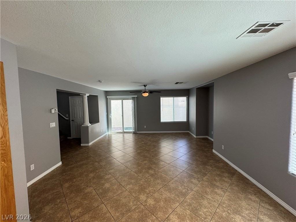 7267 Phlox Rd - Photo 6 of 27