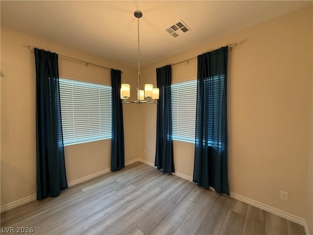 208 Bellini Peak Ave - Photo 4 of 10
