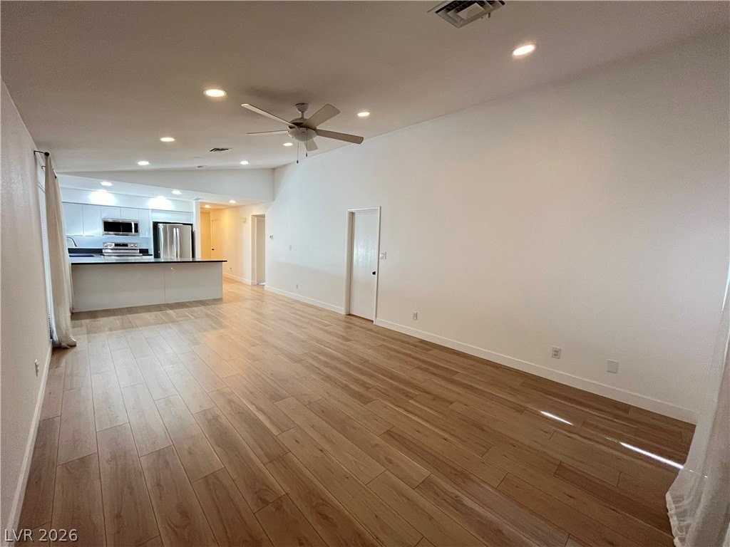 8329 Mulcahy Ave - Photo 6 of 23