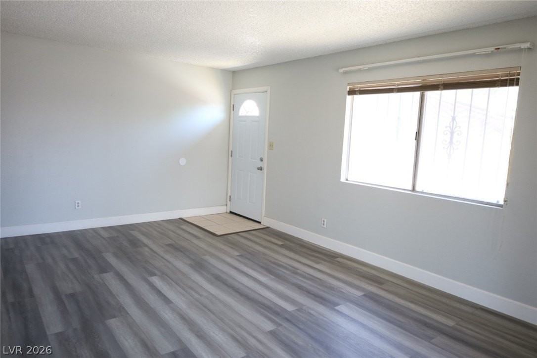1309 E Cartier Ave #2 - Photo 3 of 15