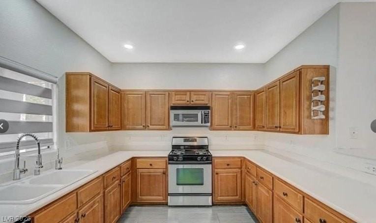 1684 Spotted Wolf Ave - Photo 5 of 6