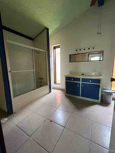 8002 N Expressway 281 - Photo 6 of 7