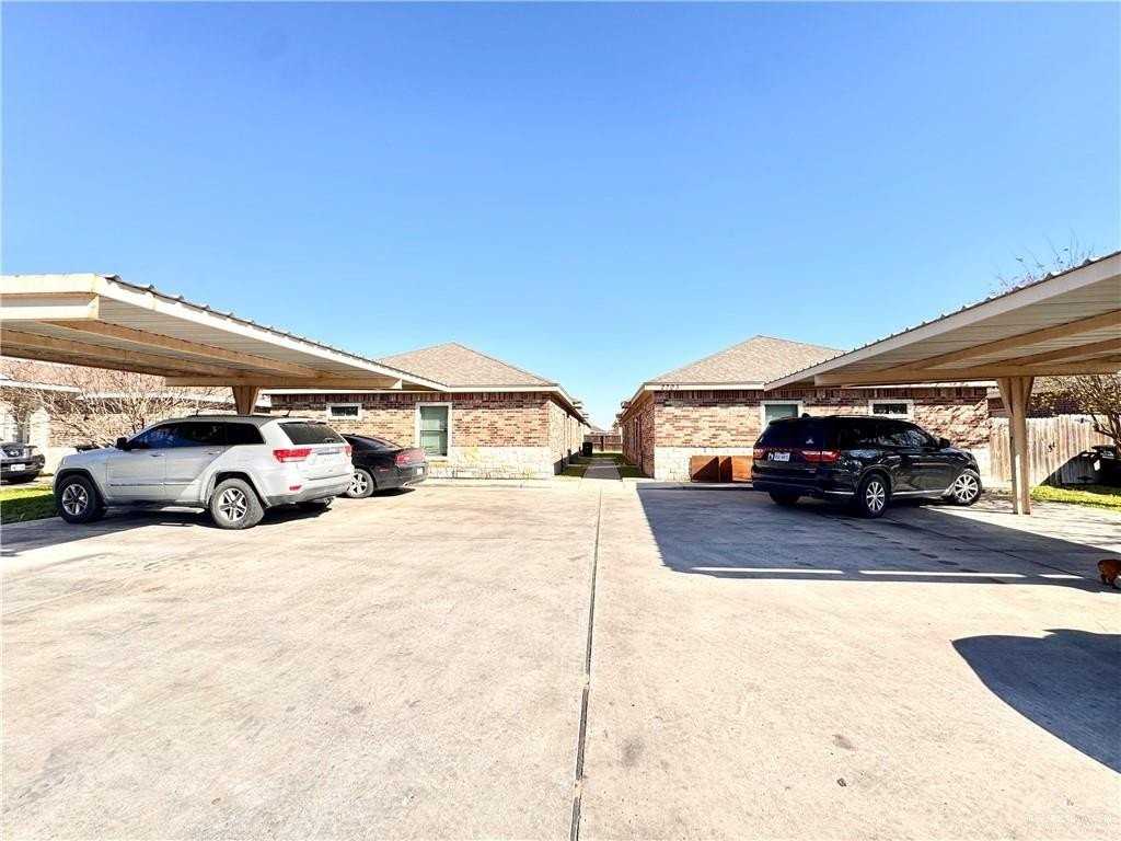 2703 E Garfield Ave #D