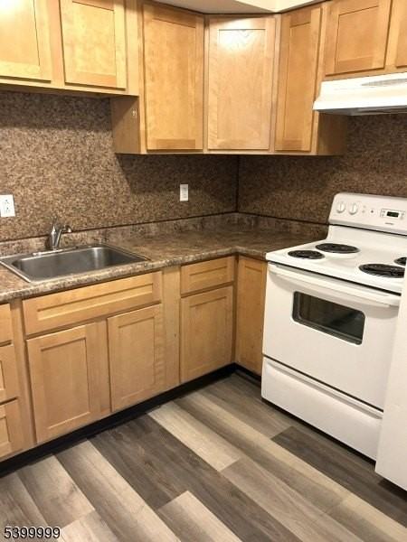1041 Ridge St Apt B36 #B36 - Photo 3 of 14