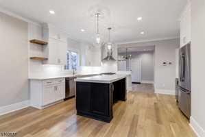 featured image of 19 South St Unit 2