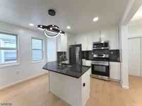 197 S 11th St #3 - Photo 1 of 1