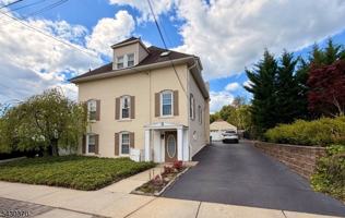 featured image of 3 Walnut St #2