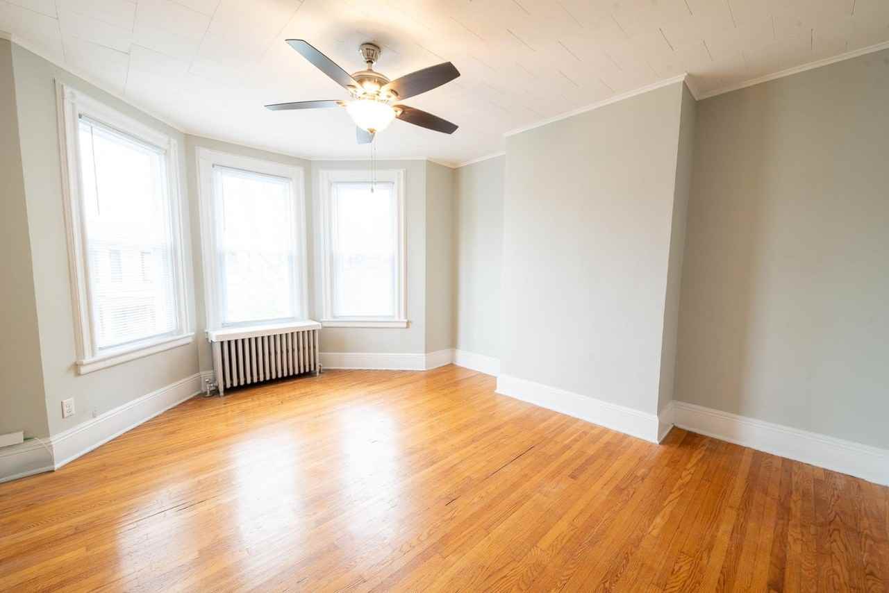 128 Oak St - Photo 2 of 15