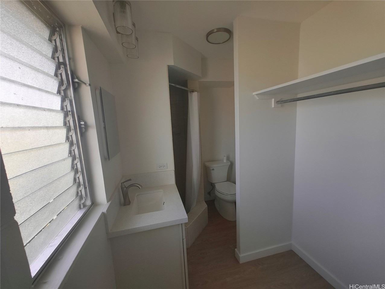 711 Kamuela Ave - Photo 5 of 9