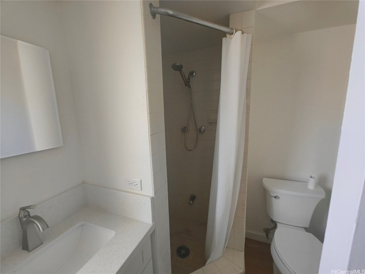 711 Kamuela Ave - Photo 7 of 9