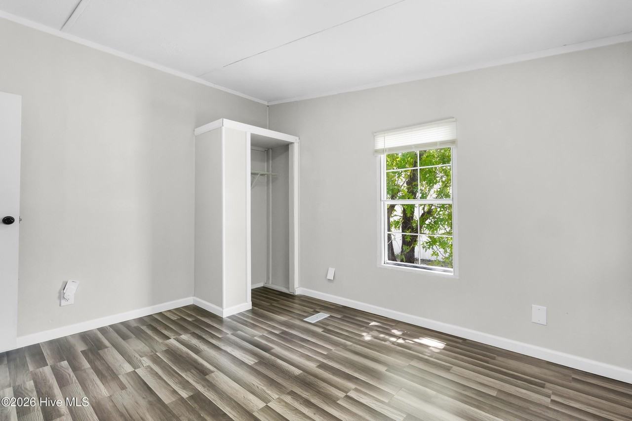 309 N Winchester Ln - Photo 5 of 14