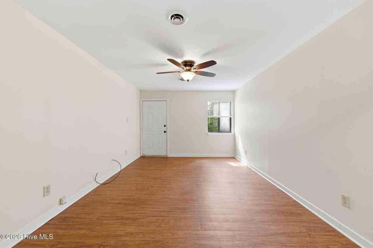 201 Shipman Rd #37 - Photo 3 of 17