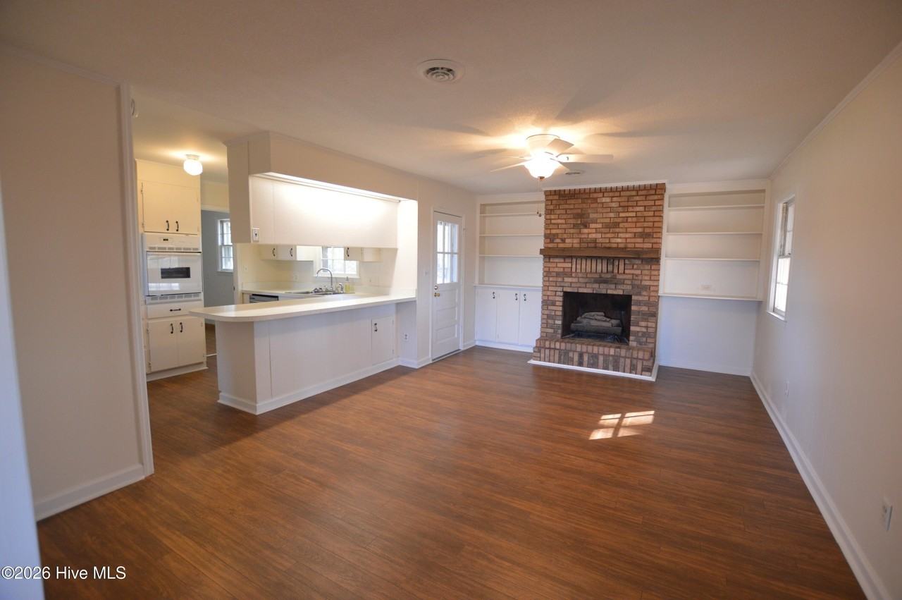 321 Dell Brock Rd - Photo 6 of 26