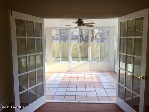 306 Sussex Ct - Photo 5 of 13
