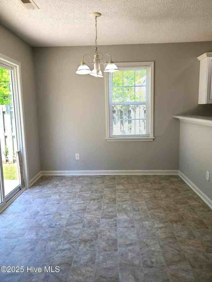 639 Lanvale Hills Cir - Photo 5 of 13